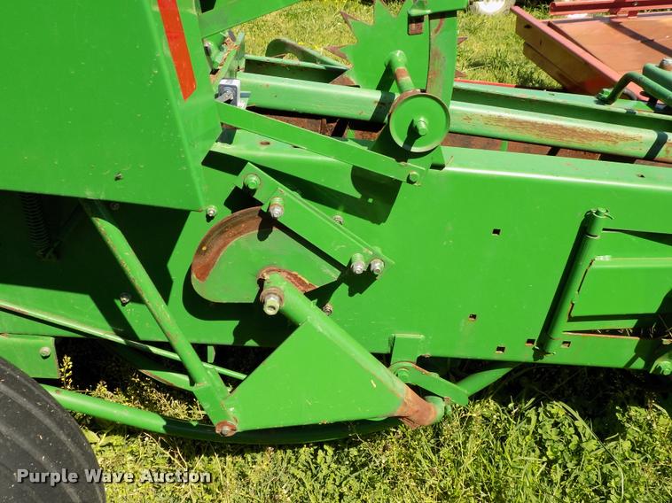 image for item DC7245 John Deere 348W square baler