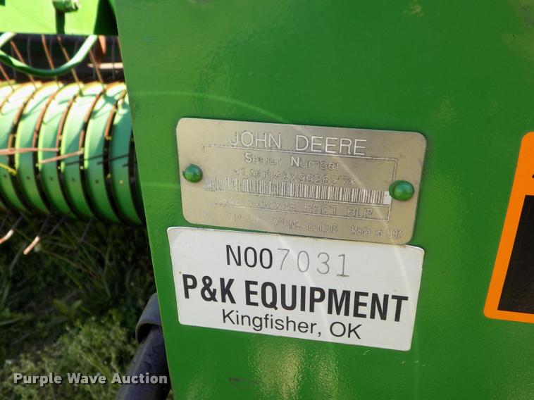 image for item DC7245 John Deere 348W square baler