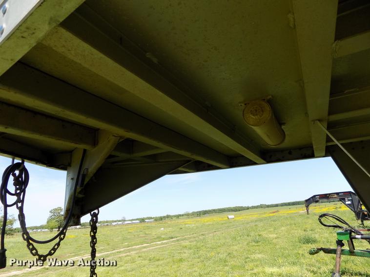 image for item DC7246 2007 Welchel enclosed trailer