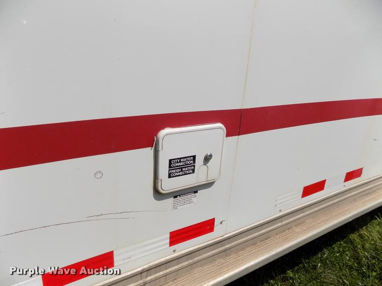 image for item DC7246 2007 Welchel enclosed trailer