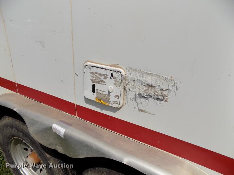 image for item DC7246 2007 Welchel enclosed trailer
