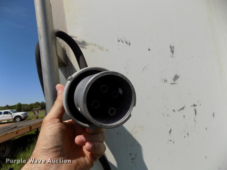 image for item DC7246 2007 Welchel enclosed trailer