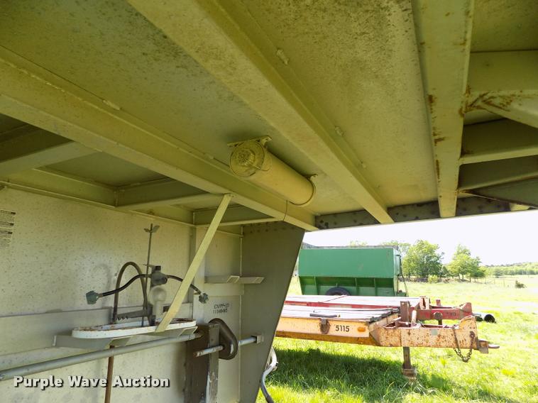 image for item DC7246 2007 Welchel enclosed trailer