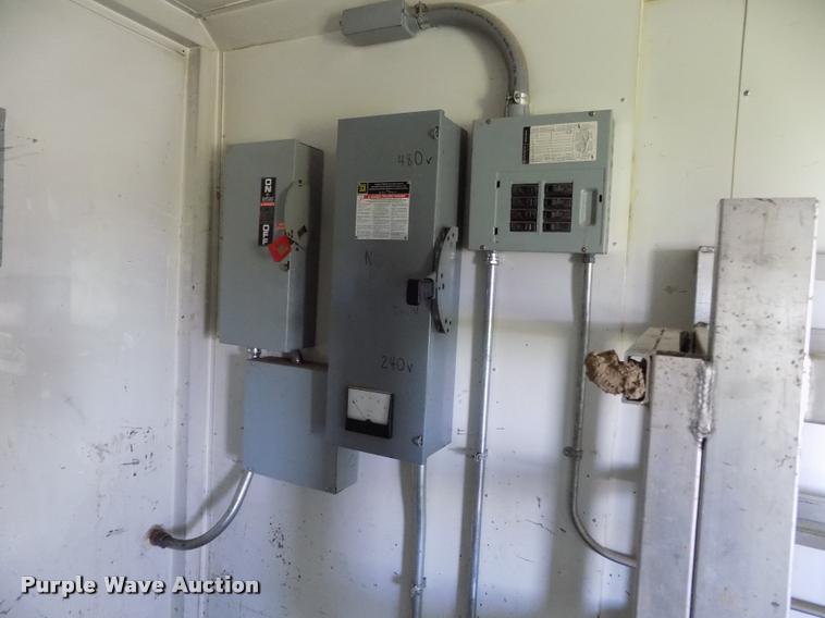 image for item DC7246 2007 Welchel enclosed trailer