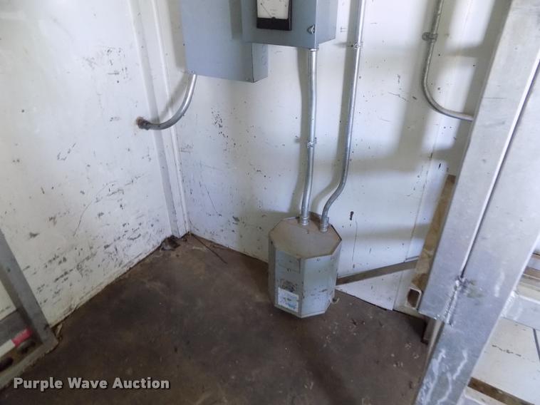 image for item DC7246 2007 Welchel enclosed trailer