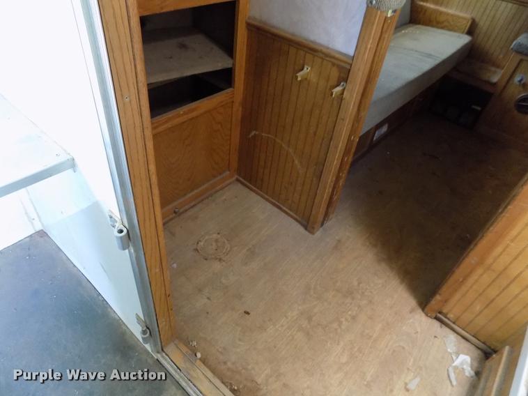 image for item DC7246 2007 Welchel enclosed trailer