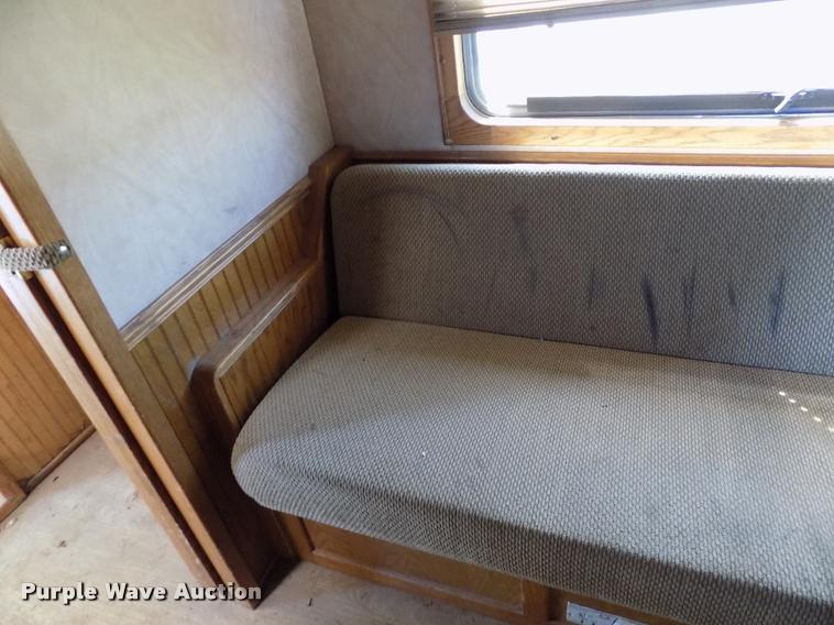 image for item DC7246 2007 Welchel enclosed trailer