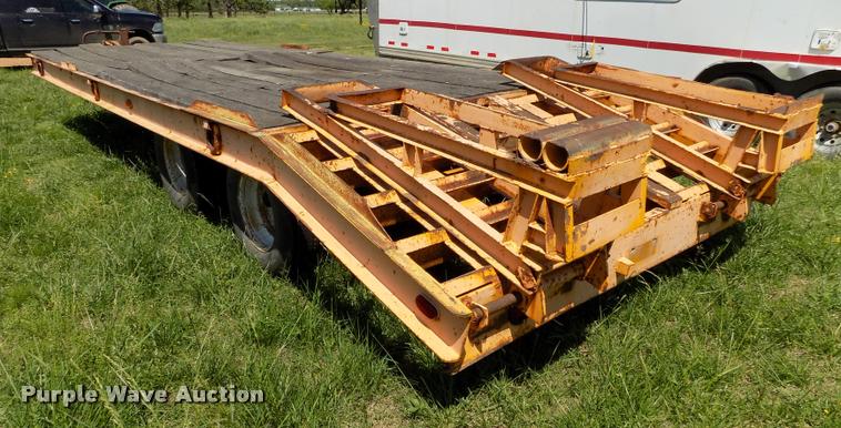 image for item DC7247 1977 Belshe equipment trailer