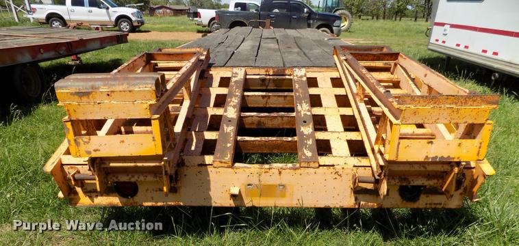 image for item DC7247 1977 Belshe equipment trailer