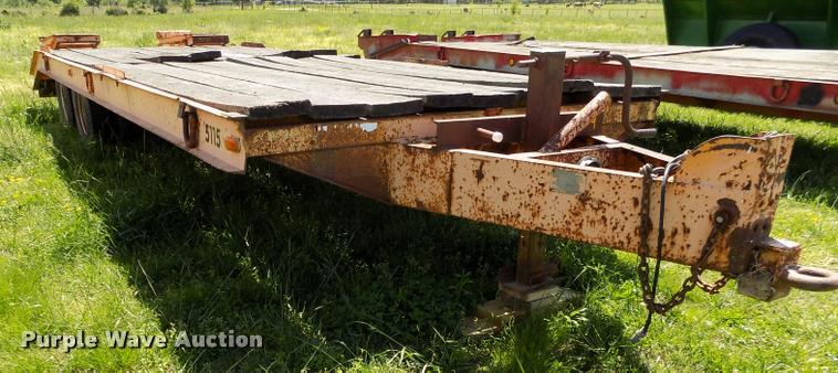 image for item DC7247 1977 Belshe equipment trailer