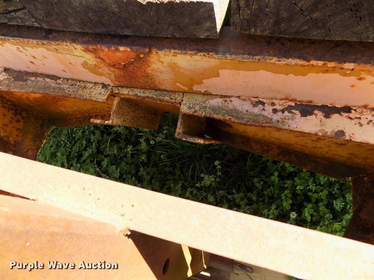 image for item DC7247 1977 Belshe equipment trailer