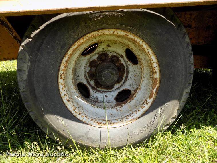 image for item DC7247 1977 Belshe equipment trailer