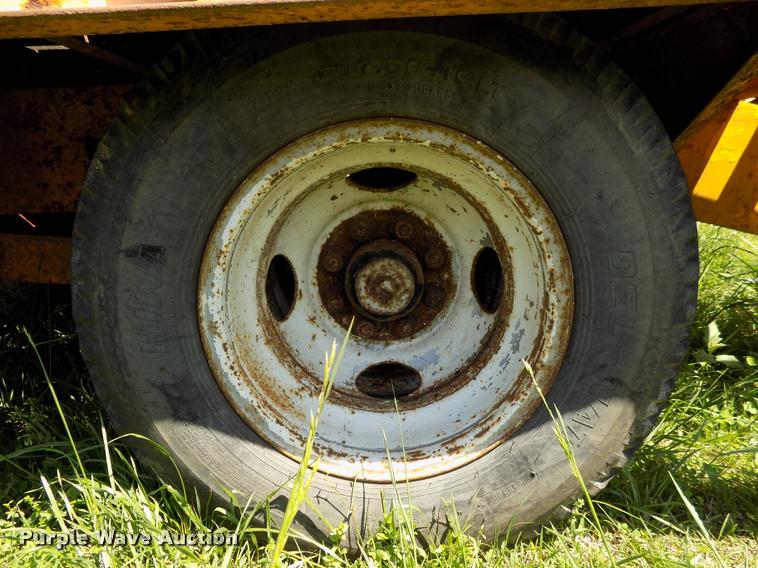 image for item DC7247 1977 Belshe equipment trailer