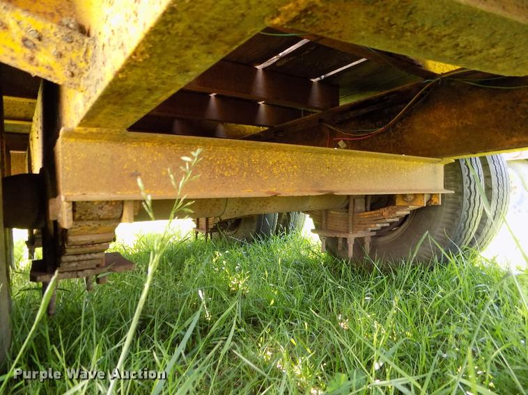 image for item DC7247 1977 Belshe equipment trailer