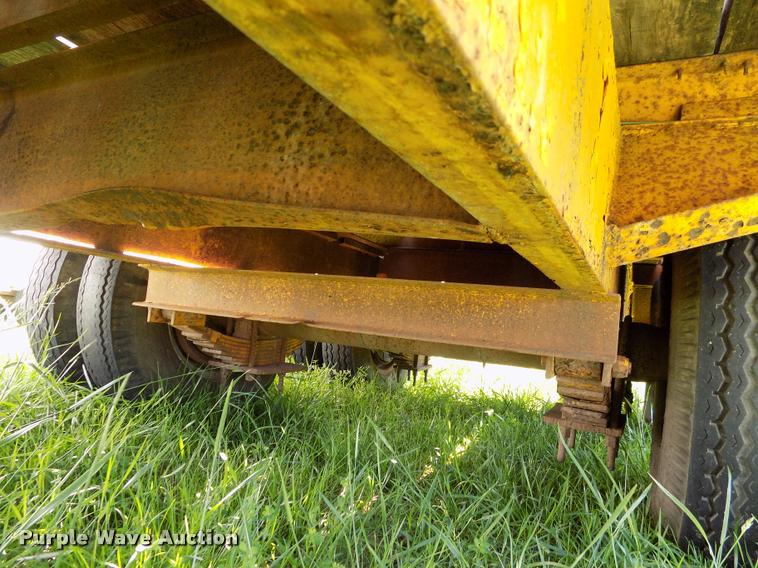 image for item DC7247 1977 Belshe equipment trailer