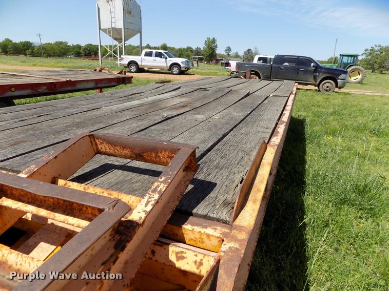 image for item DC7247 1977 Belshe equipment trailer