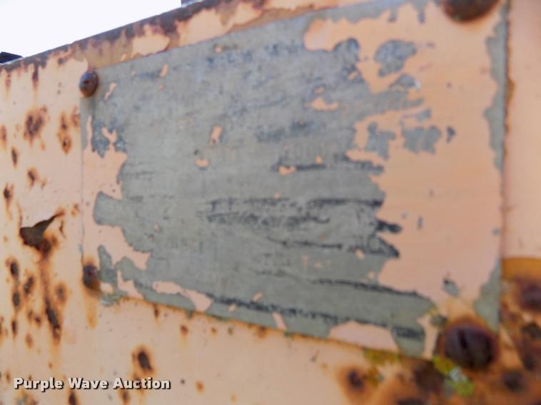 image for item DC7247 1977 Belshe equipment trailer