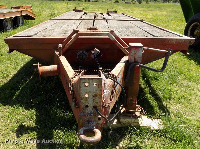 image for item DC7248 1977 Belshe equipment trailer