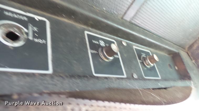 image for item DM9605 1975 John Deere 4400 combine