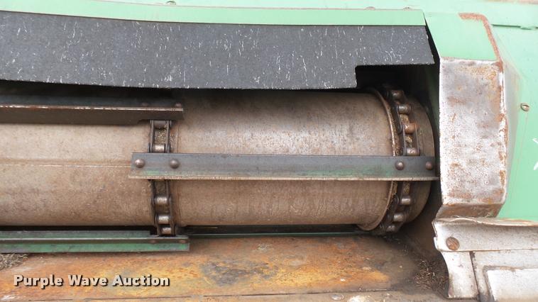 image for item DM9605 1975 John Deere 4400 combine