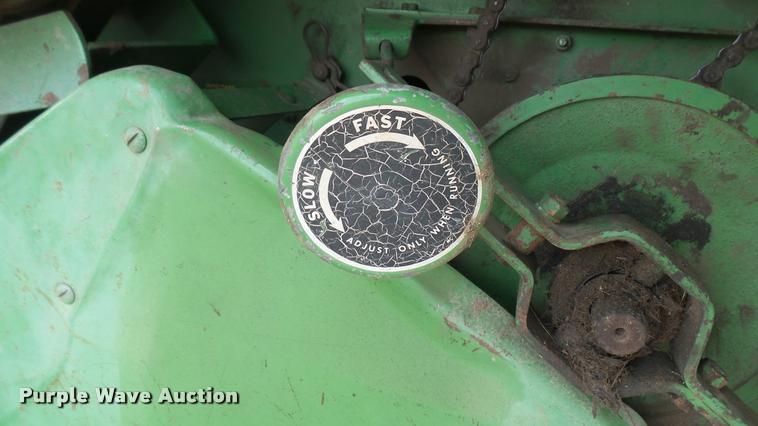image for item DM9605 1975 John Deere 4400 combine