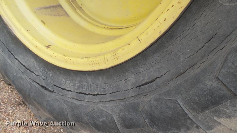 image for item DM9605 1975 John Deere 4400 combine