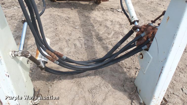 image for item DM9641 Great Bend 700 loader