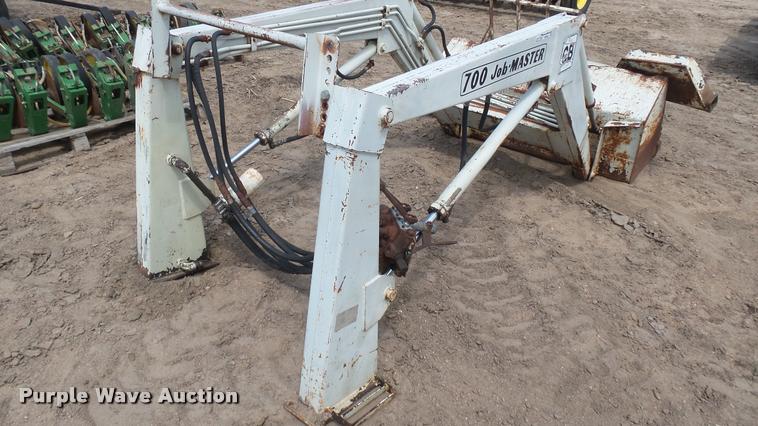 image for item DM9641 Great Bend 700 loader