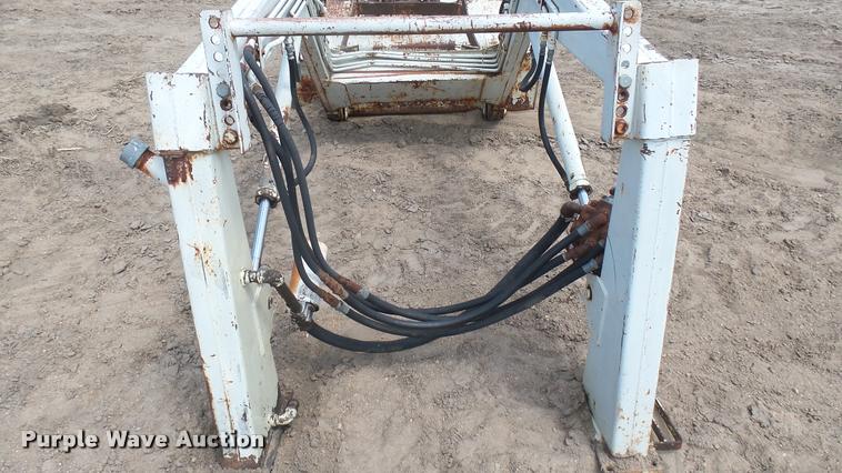 image for item DM9641 Great Bend 700 loader