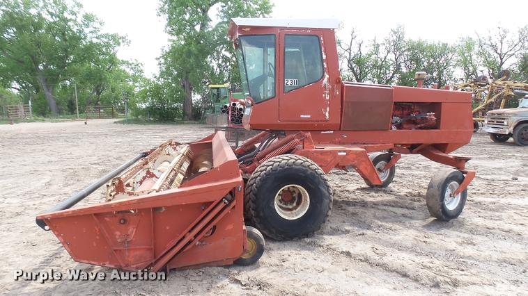 image for item DM9644 Hesston 660T self-propelled windrower