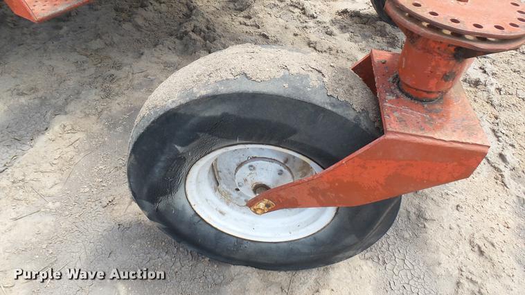 image for item DM9644 Hesston 660T self-propelled windrower