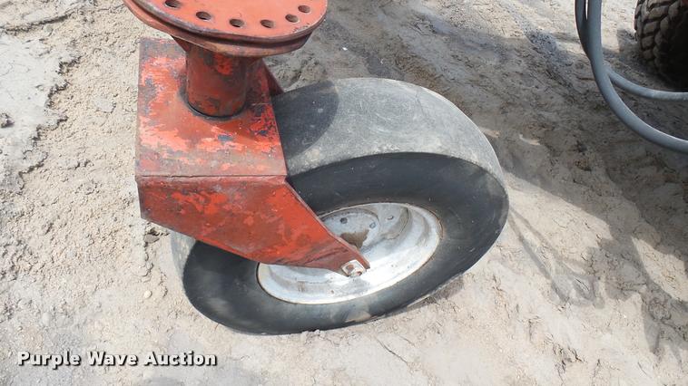 image for item DM9644 Hesston 660T self-propelled windrower