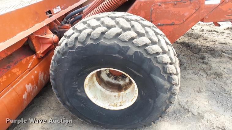 image for item DM9644 Hesston 660T self-propelled windrower