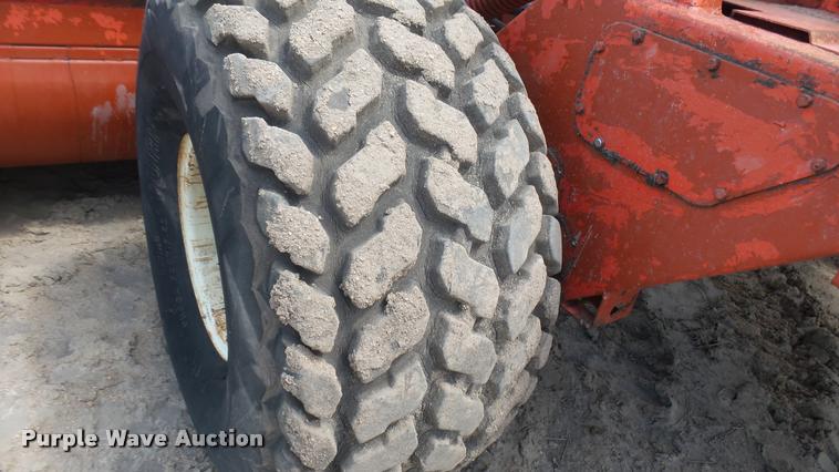 image for item DM9644 Hesston 660T self-propelled windrower