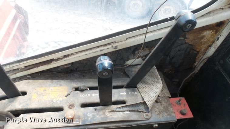 image for item DM9644 Hesston 660T self-propelled windrower