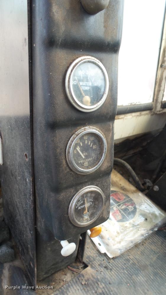 image for item DM9644 Hesston 660T self-propelled windrower