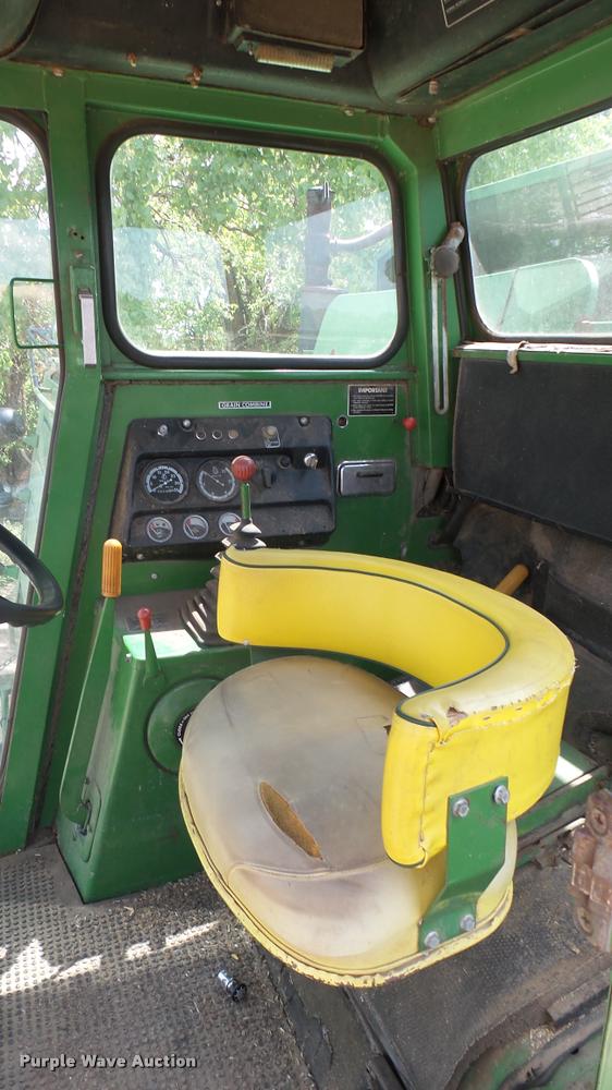 image for item DM9646 John Deere 7700 Turbo combine