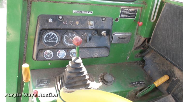 image for item DM9646 John Deere 7700 Turbo combine