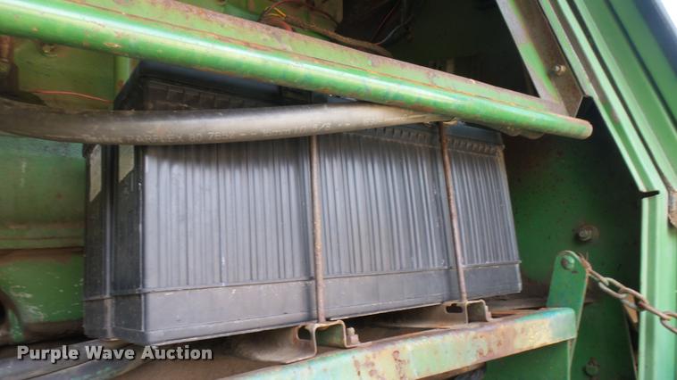 image for item DM9646 John Deere 7700 Turbo combine