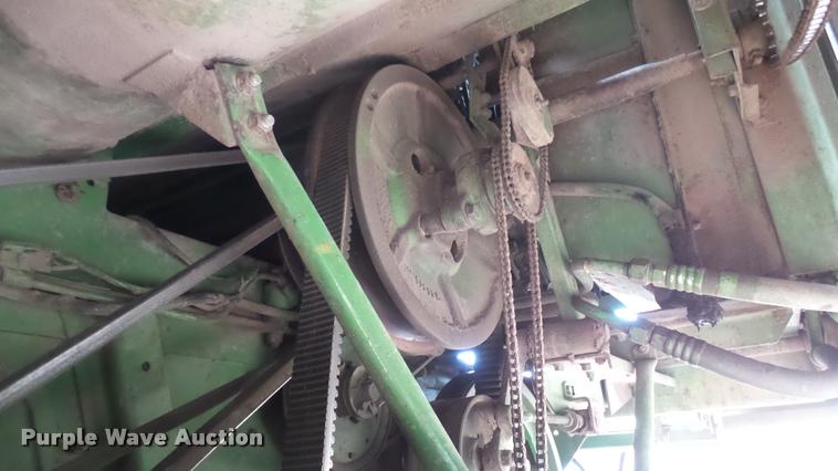 image for item DM9646 John Deere 7700 Turbo combine