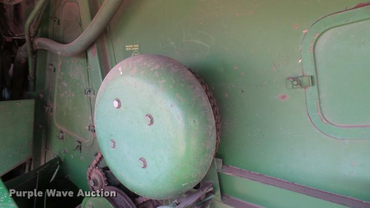 image for item DM9646 John Deere 7700 Turbo combine