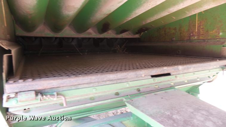 image for item DM9646 John Deere 7700 Turbo combine