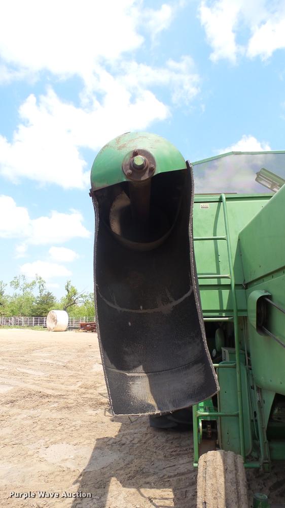 image for item DM9646 John Deere 7700 Turbo combine