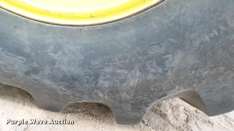 image for item DM9646 John Deere 7700 Turbo combine