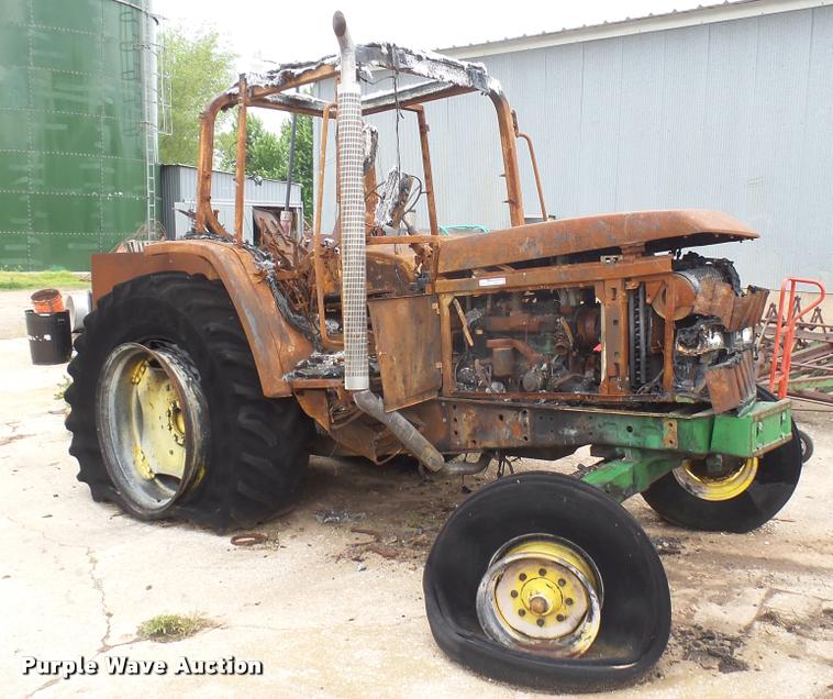 image for item DQ9222 1993 John Deere 6400 tractor