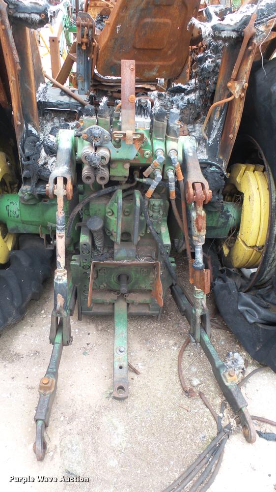 image for item DQ9222 1993 John Deere 6400 tractor