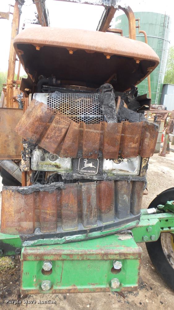 image for item DQ9222 1993 John Deere 6400 tractor