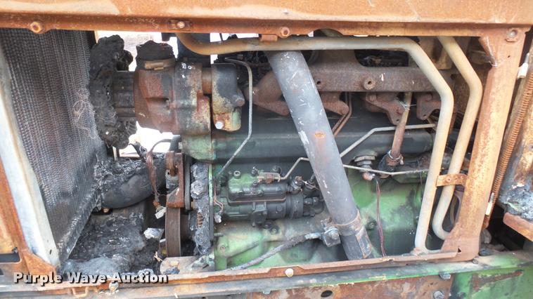 image for item DQ9222 1993 John Deere 6400 tractor