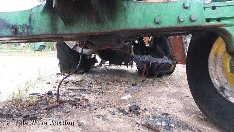 image for item DQ9222 1993 John Deere 6400 tractor