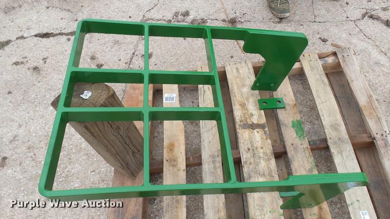 image for item DQ9223 John Deere grill guard
